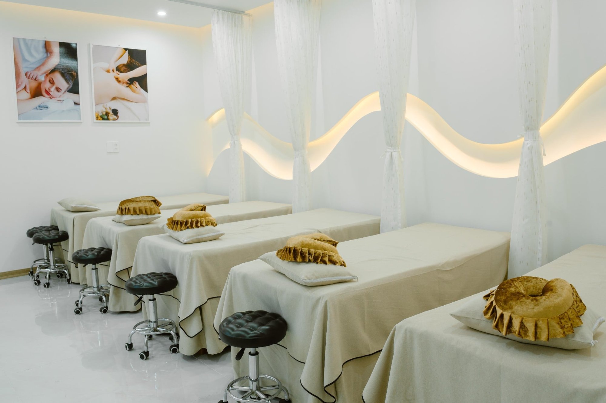 Dịch vụ Massage 4 tay tại Ánh Spa Massage Đà Nẵng