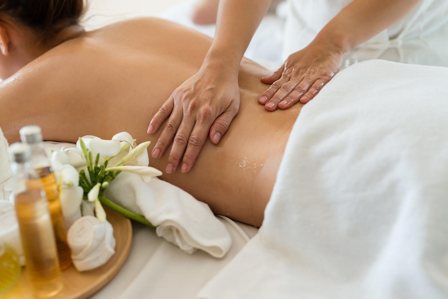 Kỹ thuật viên massage chuyên nghiệp